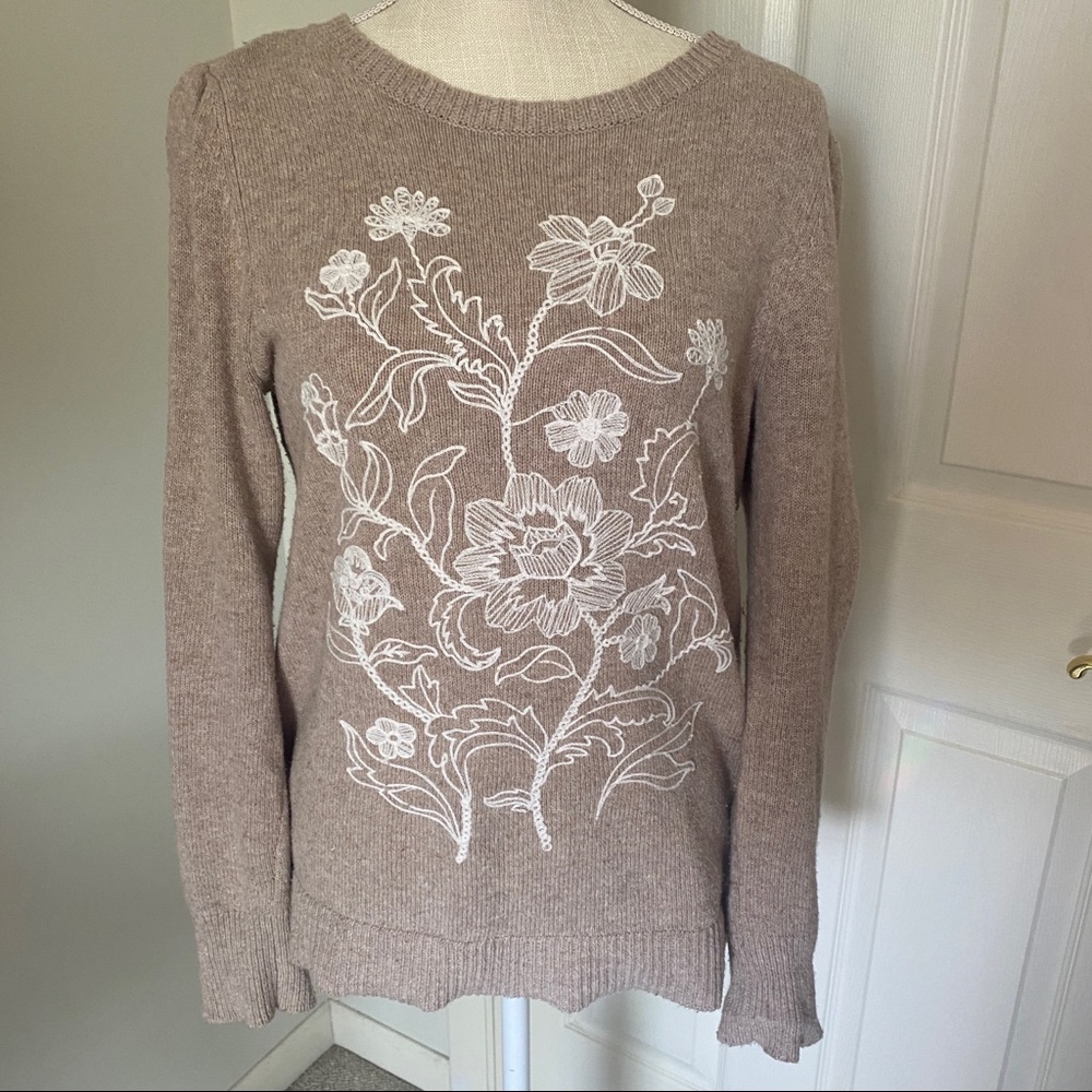 Loft Embroidered Puckered Shoulder Sweater